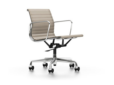 Vitra Aluminium Chair EA 117 Leder
